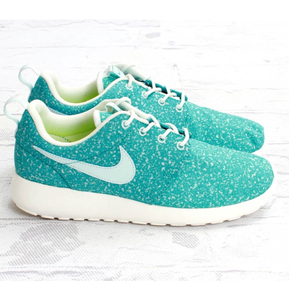 Nike Roshe runs